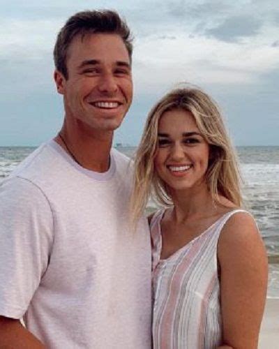 ‘duck Dynasty Fame Sadie Robertson Married Fiance Christian Huff Do