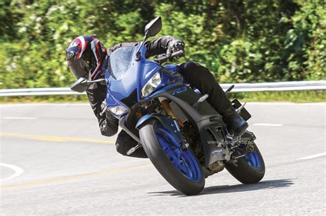 Yamaha R3 Review Capable Simple Sweet