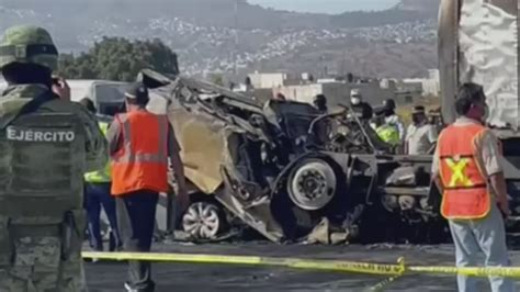 Camión De Carga En Mexico Se Queda Sin Frenos Y Provoca Un Trágico