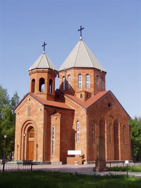 File:Armenian church Kirov.JPG - Wikimedia Commons