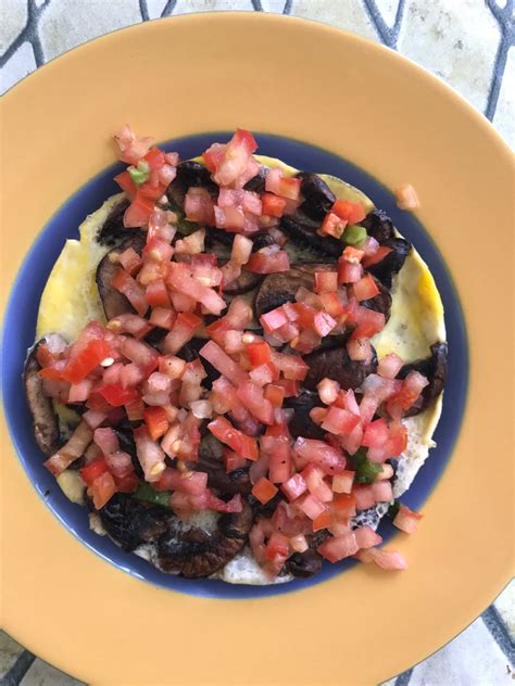 Mushroom Egg Omelette With Fresh Salsa Directions Calories Nutrition