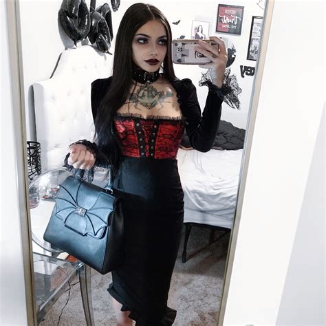 Pin By Jewel 🕸 On My Outfits Hot Goth Girls Beautiful Outfits