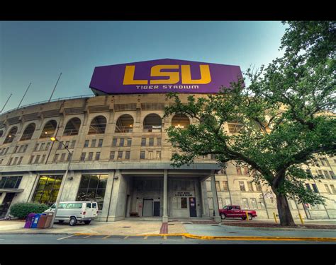 Lsu Tiger Stadium The Mighty Lsu Tiger Stadium In Baton Ro Flickr