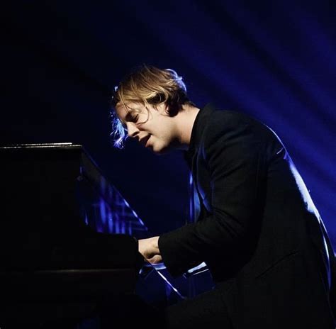 Пин от пользователя mysticfallsdiary на доске TOM ODELL | Том оделл, Томи