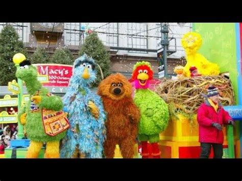 Sesame Street Macys Thanksgiving Parade We Are All Earthlings