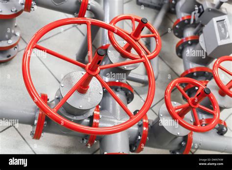 Oil Pipeline Valves Hi Res Stock Photography And Images Alamy