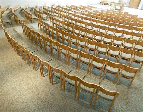 Church Chairs Buying Guide | Selecting the Right Church Chairs - Agati ...