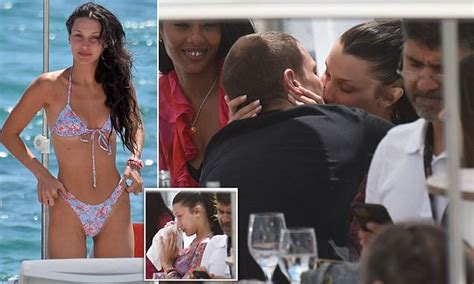 EXC Bella Hadid Sports A Bikini Before PDA Packed Lunch In Cannes Daily Mail Online