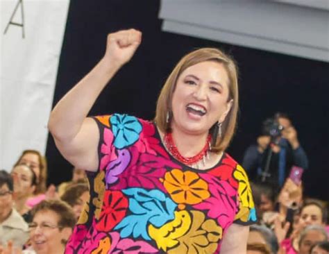 Xóchitl Gálvez cumple su advertencia y denuncia a AMLO por revelar