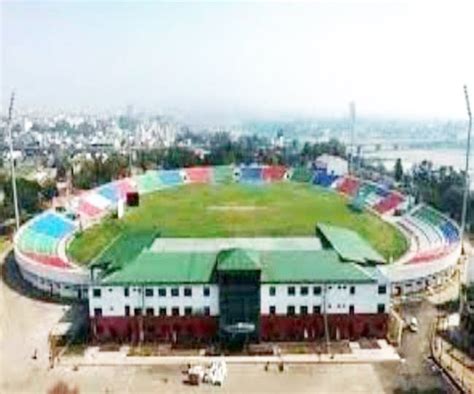 Coaches Paucity Hit Players Professional Training In Ma Stadium Jammu Kashmir Latest News