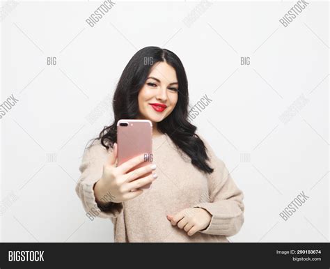 Full Figured Brunette Teen Selfie