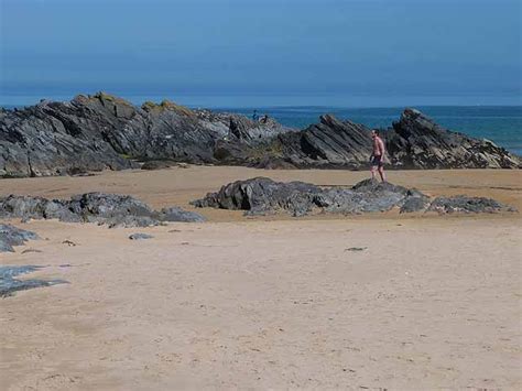 Rocks On Culdaff Beach Oliver Dixon Geograph Ireland