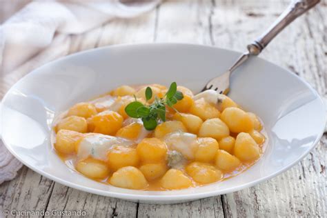 Gnocchi Con Crema Di Zucca E Gorgonzola