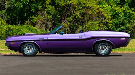 Plum Crazy 1970 Dodge Challenger Is An R T Trickster Not Born This Way