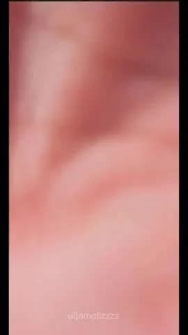 Cute Latina Nude Petite Scrolller