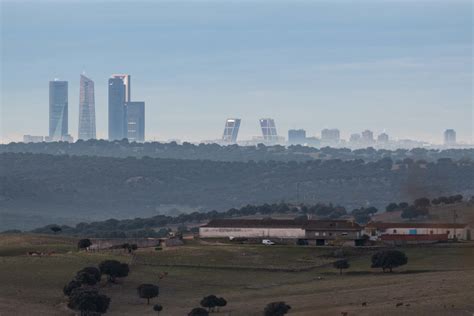 Madrid Skyline : r/CityPorn