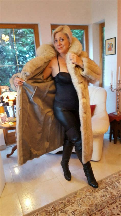 Pin By Mark George On Fur Coat Linnings Real Fur Coat Clothes For