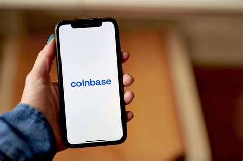 Coinbases COIN 3Q Results Loss Narrows While Revenue Beats Forecast