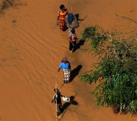 More Than 15 000 Still Missing After Huge Cyclone Hit Mozambique