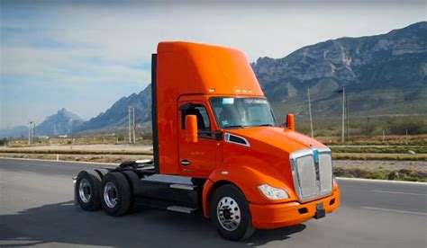 Kenworth Mexicana entrega el primer T680 eléctrico a Trayecto Revista TyT