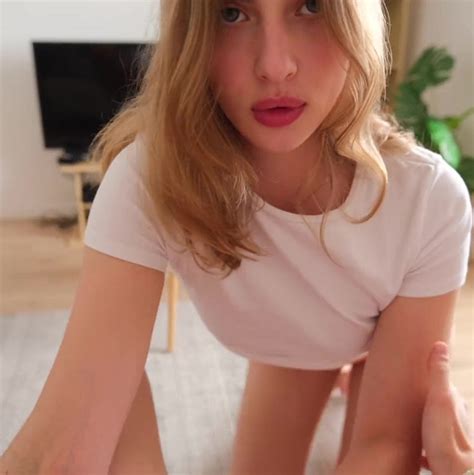 Forumophilia PORN FORUM Teen Blonde Girl Fucked By Boyfriend Hard On Couch