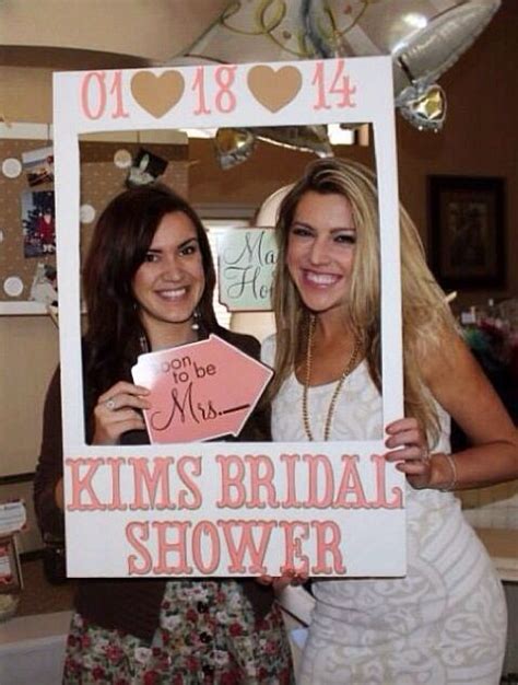 Pin By Tania A On My Bfs Wedding 💍💕 Bridal Shower Diy Bridal Shower Party Bridal Shower