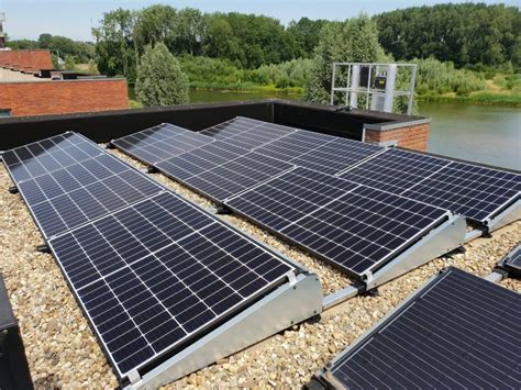 Qcells Zonnepanelen Op Plat Dak In Holten The Sunshine Company