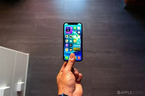 Mediamarkt Deja El Iphone Mini Por Apenas Euros Compacto