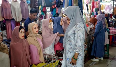 Jelang Ramadhan Busana Muslim Alami Peningkatan Daya Beli Foto