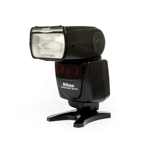 Nikon Speedlight SB-700 - The Classic Camera