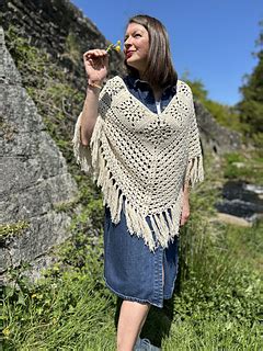 Ravelry Boho Dreams Poncho Pattern By Ophelia Talks