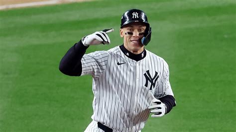 Aaron Judge Giải Quyết Tình Trạng Sa Sút Sau Mùa Giải Yankees Dẫn