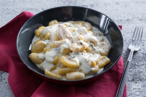 Ricetta Gnocchi Con Crema Di Gorgonzola La Ricetta Di GialloZafferano