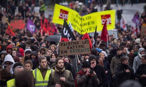 Em seu sexto dia protestos e greves contra reforma previdenciária na