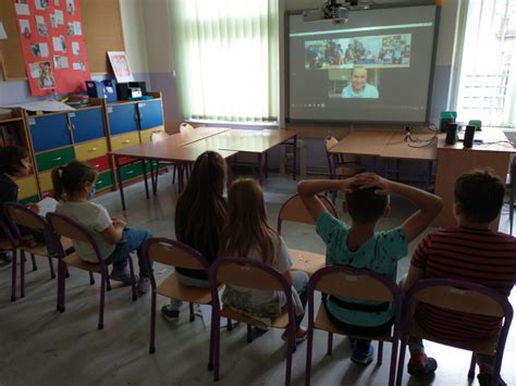 Ca A Polska Czyta Dzieciom Academos