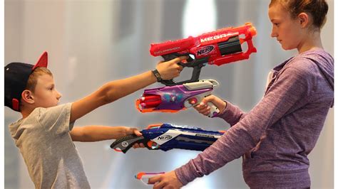 Nerf War Boy Vs Girl Youtube