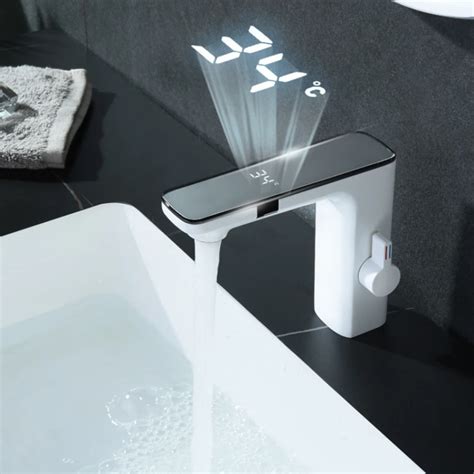 Smart Sensor Led Faucet Para Bacia Do Banheiro Torneira Infravermelha