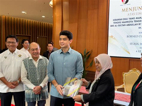 Tengku Hassanal Nemuai Ngagai Borneo Cultures Museum TVS