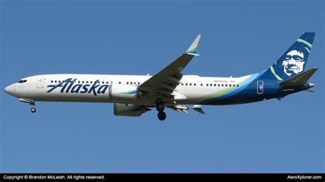 N976AK Alaska Airlines Boeing 737 MAX 9 By Brandon McLeish