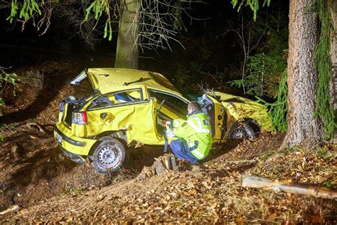 Zwei Schwerverletzte Bei Unfall In Bad Gottleuba Radio Dresden