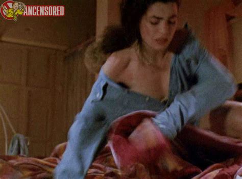 Julianna Margulies Desnuda En Out For Justice