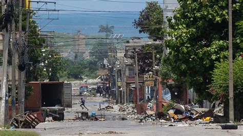 Avanza en Haití la llegada de la fuerza de seguridad mientras bandas