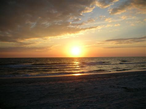 Sunset In Treasure Island Florida Treasure Island Florida Beach