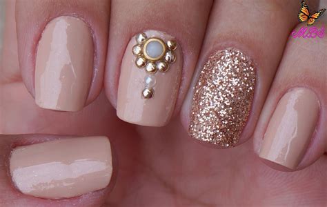 Unhas Nude Decoradas