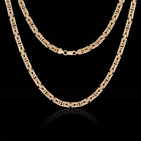 Gold Chain Stock Photos Pictures And Royalty Free Images Istock