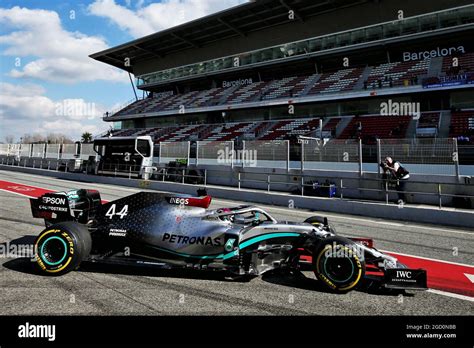 Mercedes Amg F W Leaves Pits Hi Res Stock Photography And Images Alamy