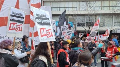 Reprimen Manifestaciones En C Rdoba Ante Llegada De Milei Noticias