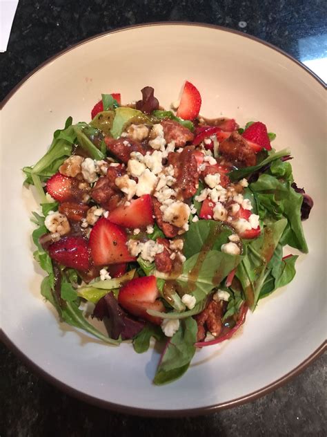 Spring Mix Salad With Strawberries Candied Pecans Gorgonzola And Balsamic Vinaigrette