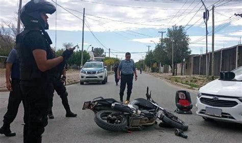 Completitos Robaron Elementos De Un Auto Y Luego Chocaron Mientras