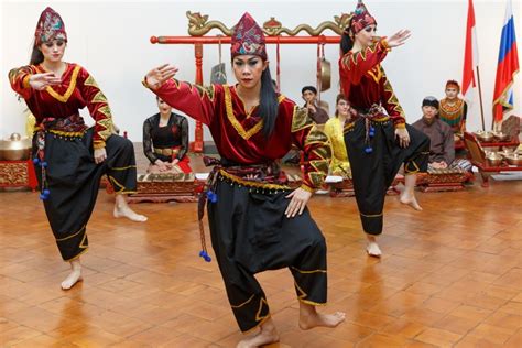 Foto Tari Rantak Asal Minangkabau Gerakan Penari Dan Ciri Ciri